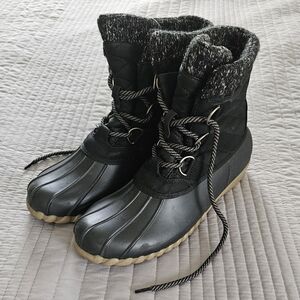 Women's BareTraps Brand Duck Boots